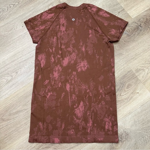 Lululemon Swiftly Tech Short Sleeve Shirt 2.0
Roasted Brown / Brier Rose - Picture 4 of 8